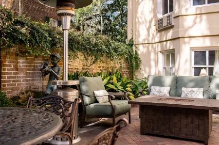 Eliza Thompson House, Historic Inns of Savannah Collection