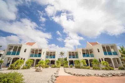 Captain Don's Habitat Hotel a 