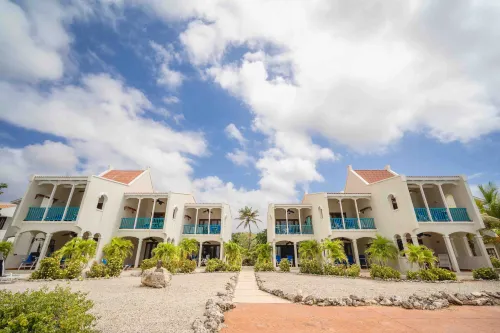 Captain Don's Habitat