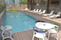 SARAY APART HOTEL - Inns