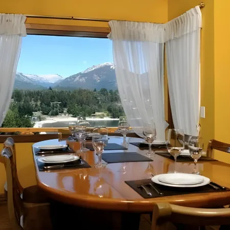 Charming Luxury Lodge & Private Spa