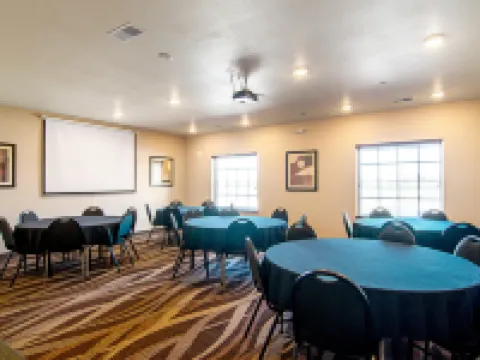 コブルストーン ホテル & スイーツ - パクストン パットンのホテル