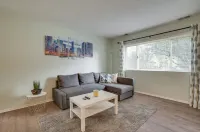 Just remodeled apartment close to airport and mall