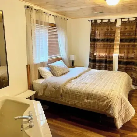 Waters Edge Condo -2 bed 2 bath