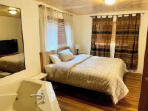 Waters Edge Condo -2 bed 2 bath