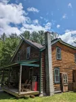 Summer Outdoor Retreat! Cozy Cabin on 5 Acres on Ausable River