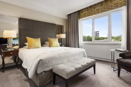 Hotel Continental Отели рядом с достопримечательностью «Королевский дворец»