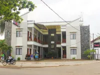 Century Hotel Pangandaran Hotel di Desa Pangandaran