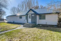 Farmhouse w/ Horse Corral Near Wind River Arena - Wifi