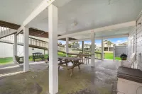 Crab Claw - Country Houses
