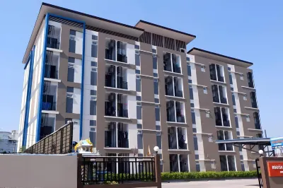 The Rich Ratchapruek Hotel & Residence Hotels near Wat Ta Khian