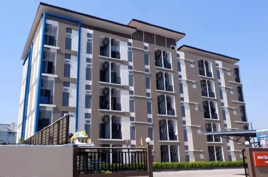 ザ リッチ ラチャプルック ホテル & レジデンス バンクルアイのホテル