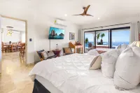 BEACH FRONT Elegance at Casa Bruma: Cabo's Escape with Jacuzzi