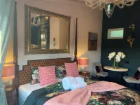 Luxury Alexandra Palace Private Guest Suite Hotels near Alexandra Palace