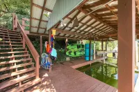 Lakefront Getaway on Boone Lake – Sleeps 8+ • Hot Tub • Dock • Fire Pit • Kayaks