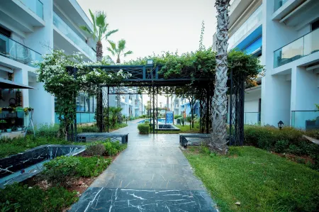 Garden Bay Appart-Hotel