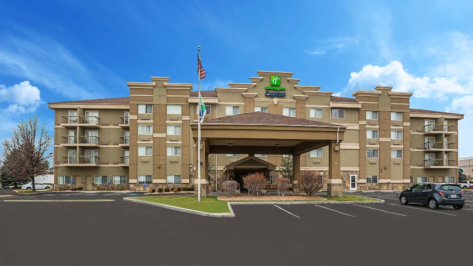 Holiday Inn Express LAYTON-I-15 by IHG