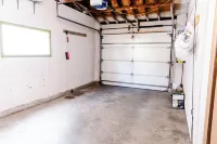 Charming 2-bedroom house with everything you need in the heart of West Allis Hotels in West Allis