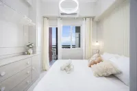 Modern Nordic Studio with Balcony and Pool in Primeworld District Near Airport - Alloggi
