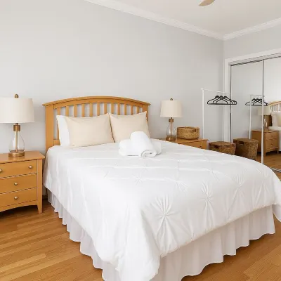 Stylish 1BR with NYC Views. Steps 2 Bus & 10 Mins to NYC