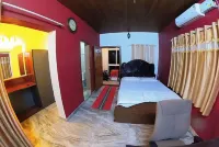 A Riverside Retreat  Holiday Home with Kitchen B1 - Deluxe 2+1-Wi-Fi-AC