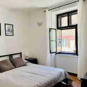 Charming Apartment with WiFi in Historic Sibiu Rooms