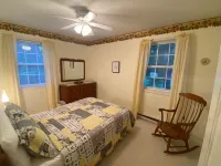Fabulous 3 Bedroom House. Peaceful, Relaxing Sunnywood Retreat in Chincoteague.