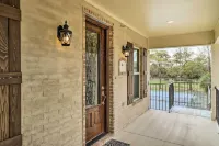 Diamondhead Condo - Marina, Pool Access & Golfing! - Wifi