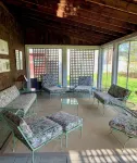Charming 4-bedroom Colonial in lovely Keene with WiFi, AC