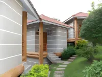 Phucome Resort Các khách sạn gần Wat Khaem Son