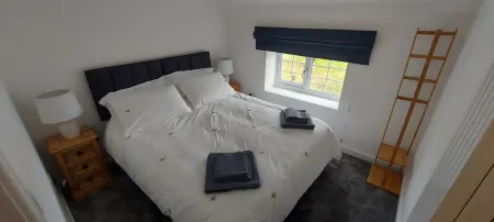 Pond Puddle at Pond Pool Cottage