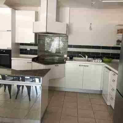 Holiday rent in a provencal house. Capacity: 2/4 people Others