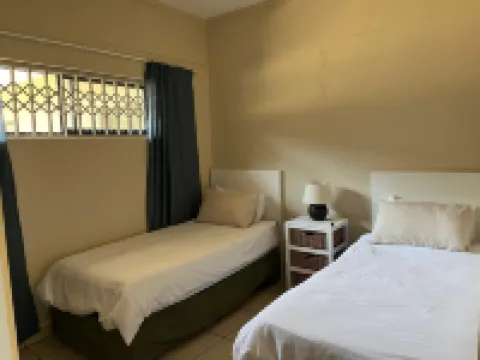 Charming 3-bedroom apartment with WiFi in Margate