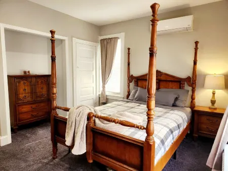 Cozy 2-bedroom apartment in Glenolden, walking distance to parks & amenities