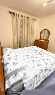 KRUJA RETREAT Các khách sạn ở 