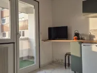 Charming Studio with Balcony Two Steps from Strasbourg and its Cathedral Hotels in Schiltigheim