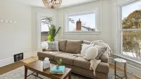Cozy Loft - Steps to Downtown