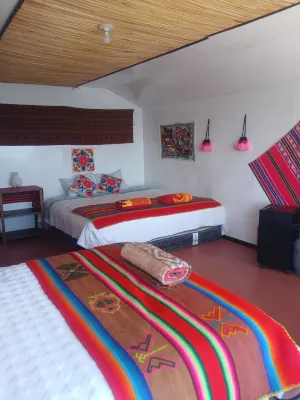 Salida del sol vista al lago Hotels in 