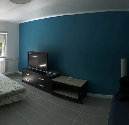 Two-room apartment near Diana beach Отели рядом с достопримечательностью «Спа-комплекс Mangalia»