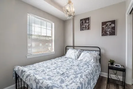 Quant Downtown Columbia Apartment