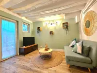 Cocon Urbain au Cœur de Nemours Hotels in Nemours