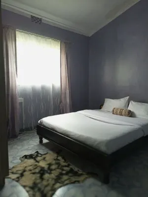 Family sized home with internet, free parking, in section 58, 5 min to NakuruCBD Hotels in Kivumbini