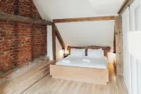 Four-manor house with 5 apartments