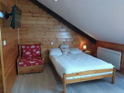 Chalet de l'Aigle in the Heart of the Montclar Resort, Between Lake and Mountains! Hotels near Lac du Lauzet-Ubaye