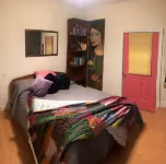 Stylish, Eclectic two bedroom Retreat Near Downtown & Redwood