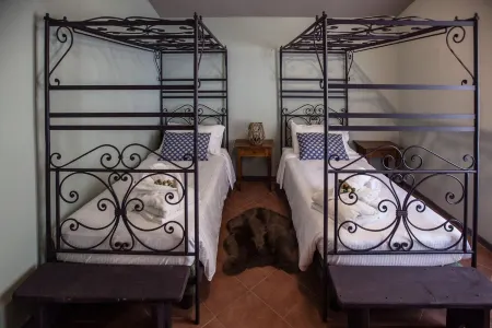 Apartment in the Tuscan Countryside Отели в г. Барга