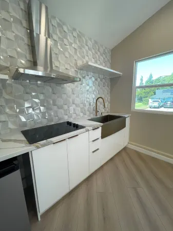 Luxury Japandi-Style 1-Bedroom Home Отели рядом с достопримечательностью «Fatman Ding Plaza»