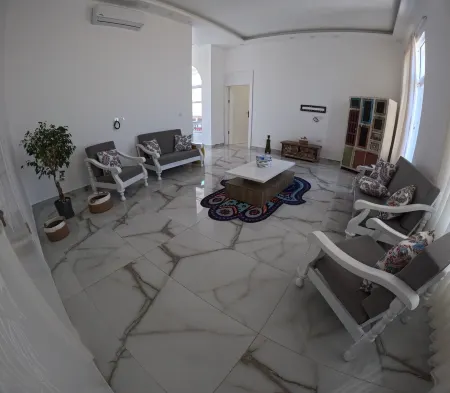 Luxury villa with pool and amazing mountain view by Sama Petra