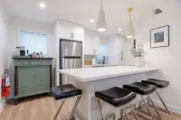 Newly Decorated BEAUTY in Downtown Ocean Springs with optional GOLF CART.