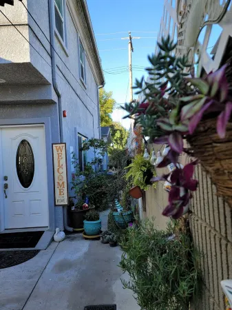 Entire Cozy Home with Enclosed Patio Near Disneyland